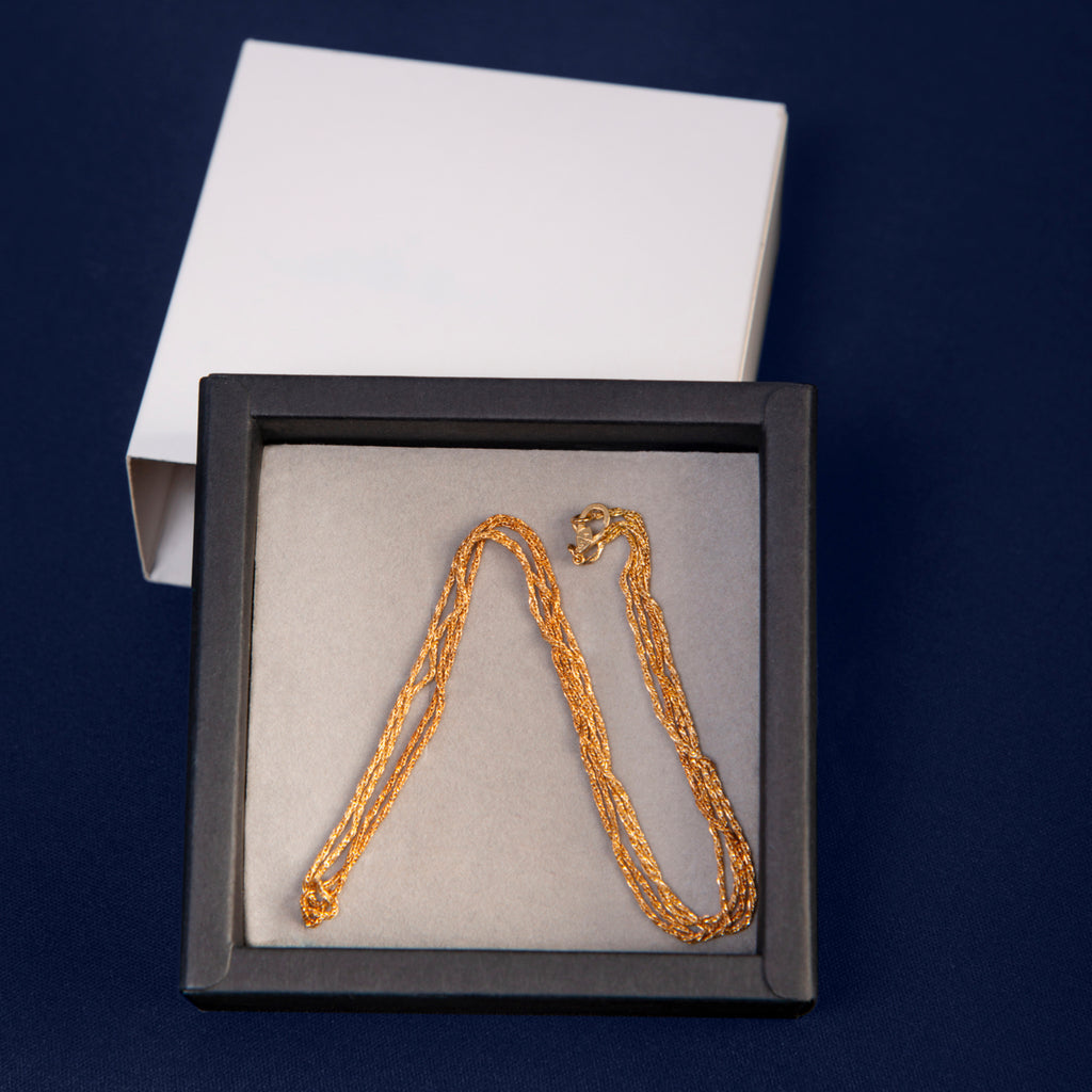 The Knot Necklace