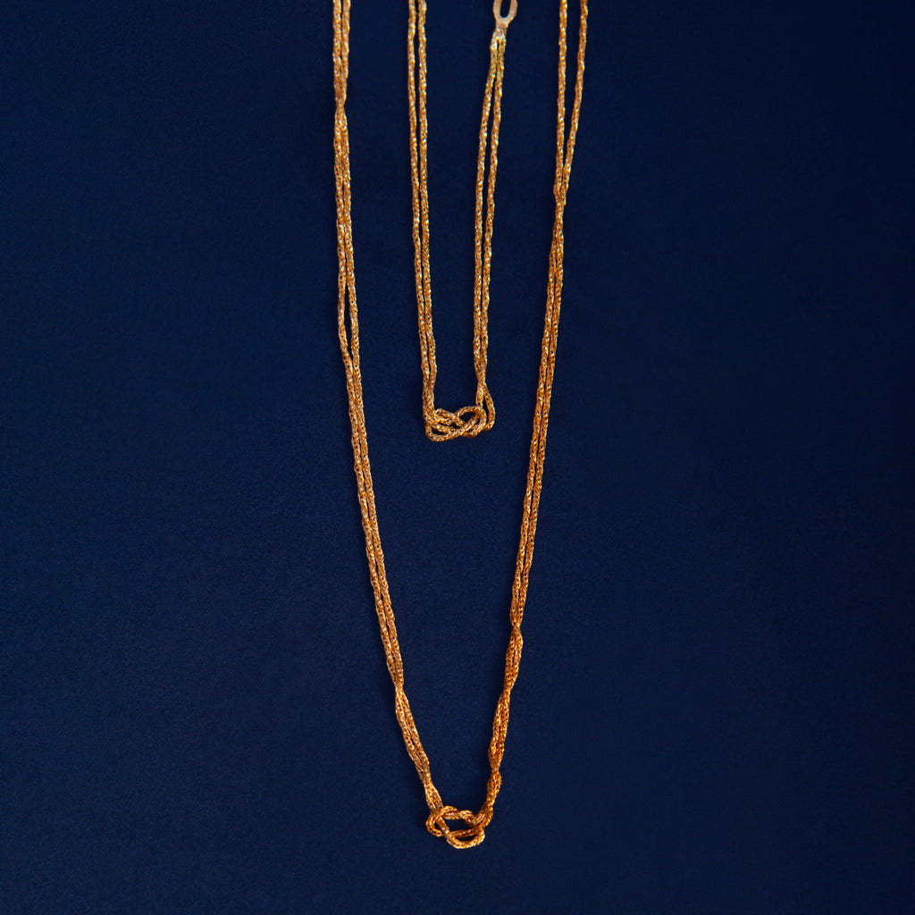 The Knot Necklace